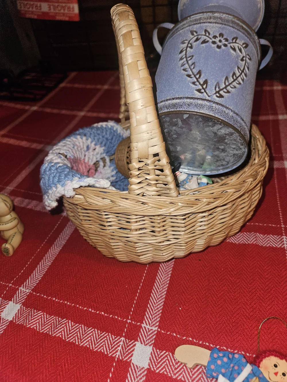 Basket Décor: Raggity ANN/ANDY, Teddy, Ect